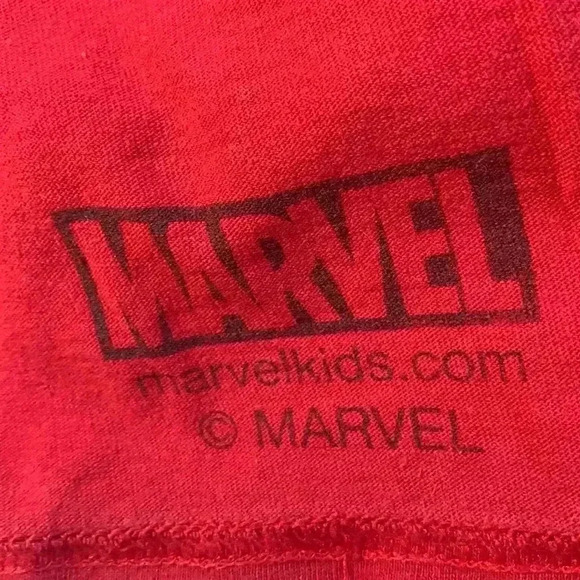 Disney Marvel T Shirt GUC Medium kids Size 7-8 - Picture 4 of 4